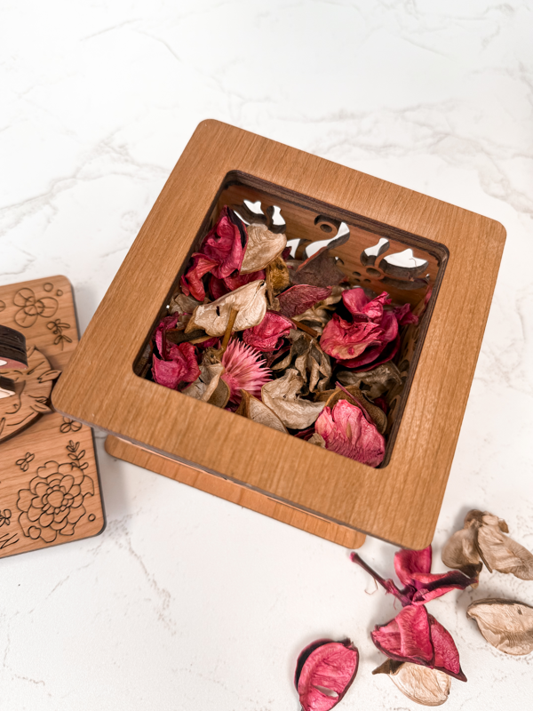 Handcrafted Wooden Potpourri Box – Decorative Carved Keepsake Box with Optional Skunk or Mushroom Lid, 4.25" Square Hardwood Gift Box