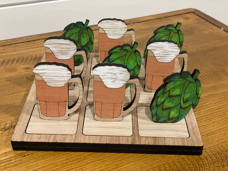 Beer & Hops Tic Tac Toe Set