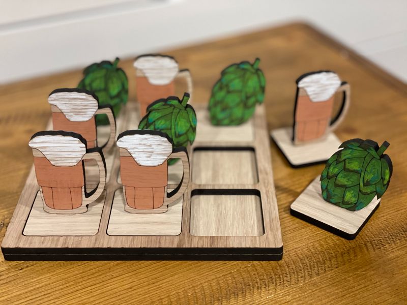 Beer & Hops Tic Tac Toe Set