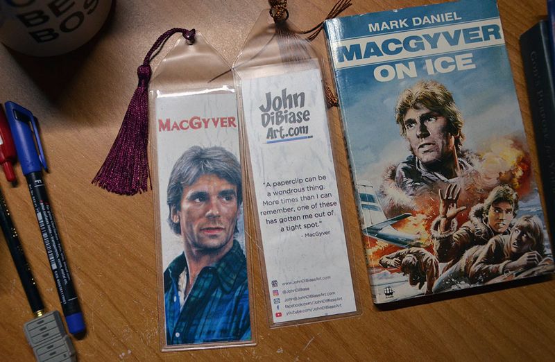 MacGyver (Richard Dean Anderson) 7.75 x 2.30 Bookmark with Tassel