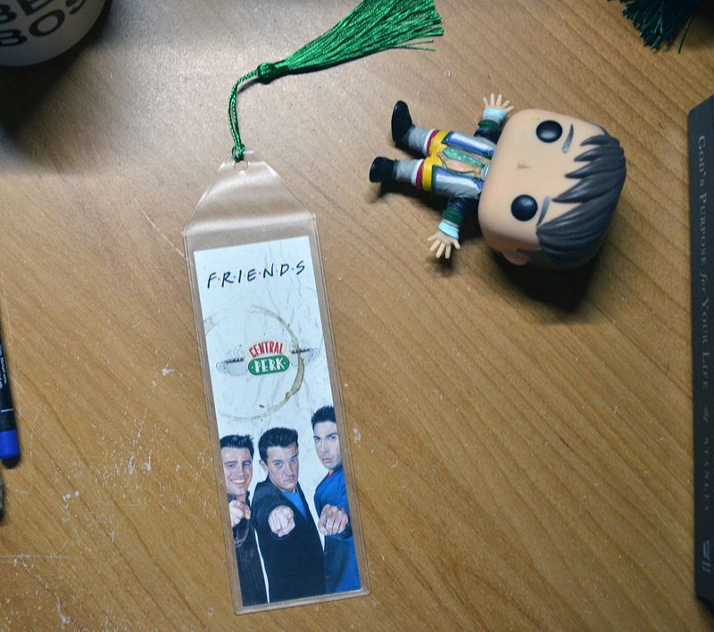 Friends Joey Tribiani, Chandler Bing, Ross Gellar - Matt LeBlanc, Matthew Perry, David Schwimmer 7.75 x 2.30 Bookmark with Tassel