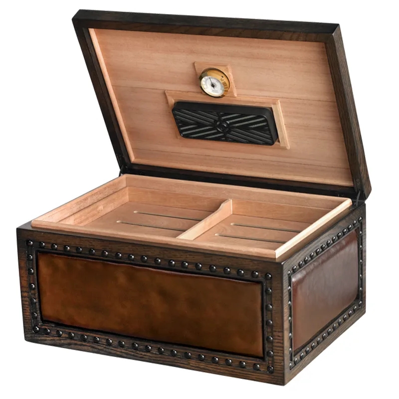 Humidor Supreme® Nottingham WOOD AND BROWN LEATHER LARGE HUMIDOR (75CT+)