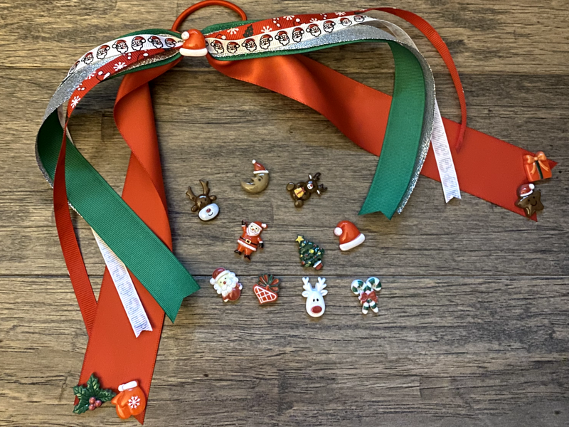 Holiday Pony Bows (Candy Cane Stripes (A))