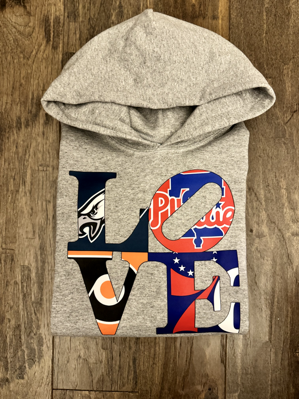 Philly LOVE (T-Shirt)