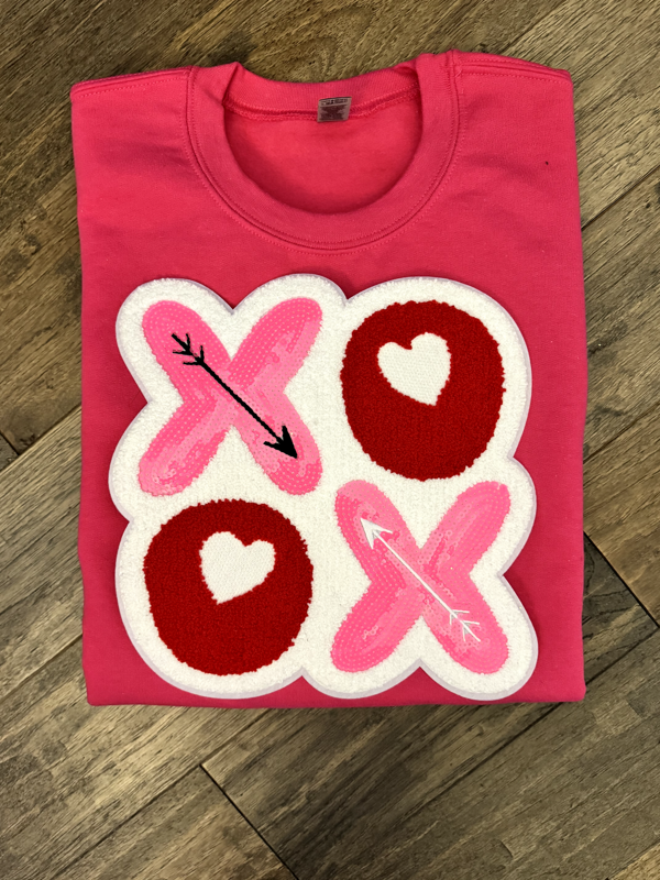 XOXO Grid Patch Sweatshirt (Crewneck Sweatshirt)