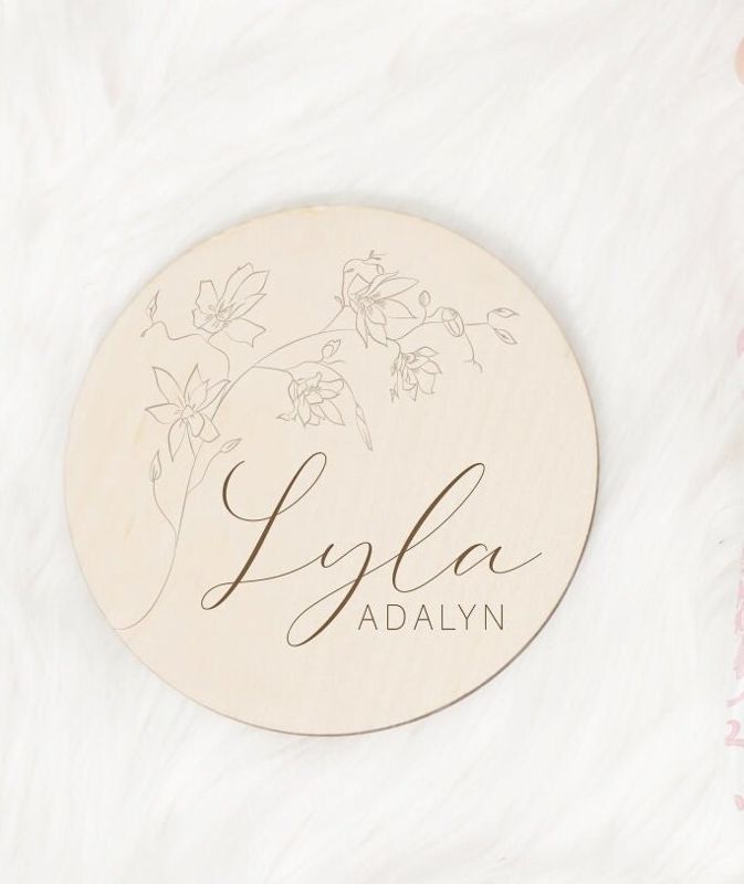 Wooden Baby Name Sign, Newborn Name Wood Sign, Birth Announcement Sign, Girl Floral Name Wooden Sign, Boho Name Announcement, Name Plaque (4")