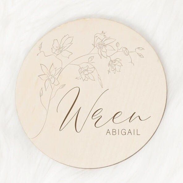 Wooden Baby Name Sign, Newborn Name Wood Sign, Birth Announcement Sign, Girl Floral Name Wooden Sign, Boho Name Announcement, Name Plaque (4")