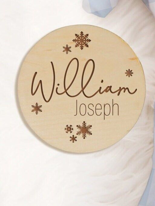 Winter Baby Name Announcement Sign, Snowflake Newborn Sign, Birth Announcement Sign, Wood Baby Name Sign, Baby Circle Sign (4")
