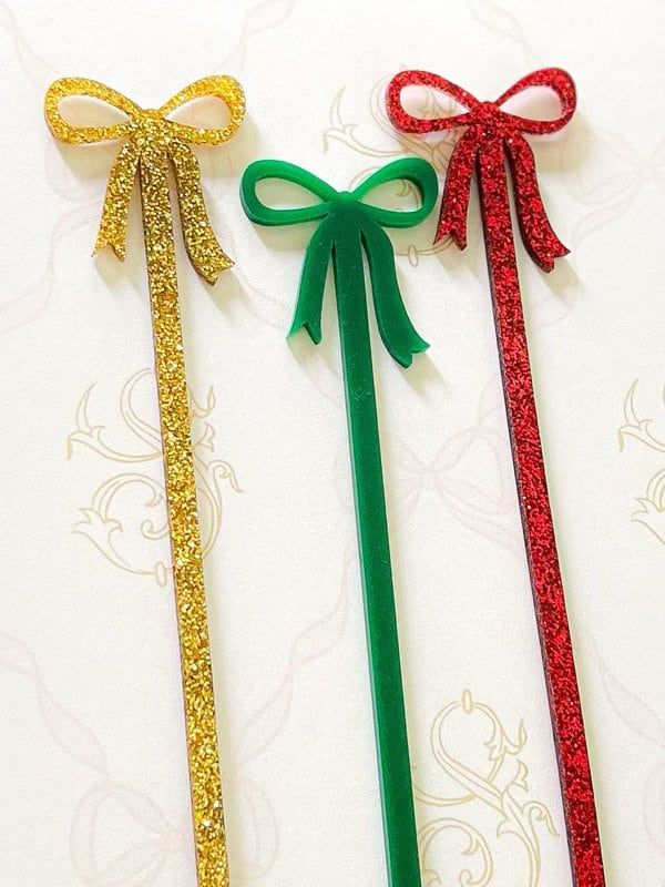 Christmas bow drink stirrers for Holiday Party, cocktail stirrers, acrylic stir sticks, swizzle stick, Christmas Party bar cart accessory (Red Glitter | Set of 5 stirrers)