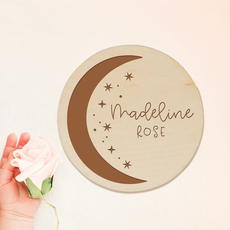 Celestial Baby Name Sign, Wooden Newborn Name Photo Prop, Moon and Stars Name Sign, Name Reveal Sign, Name Announcement, Luna y estrellas (4")