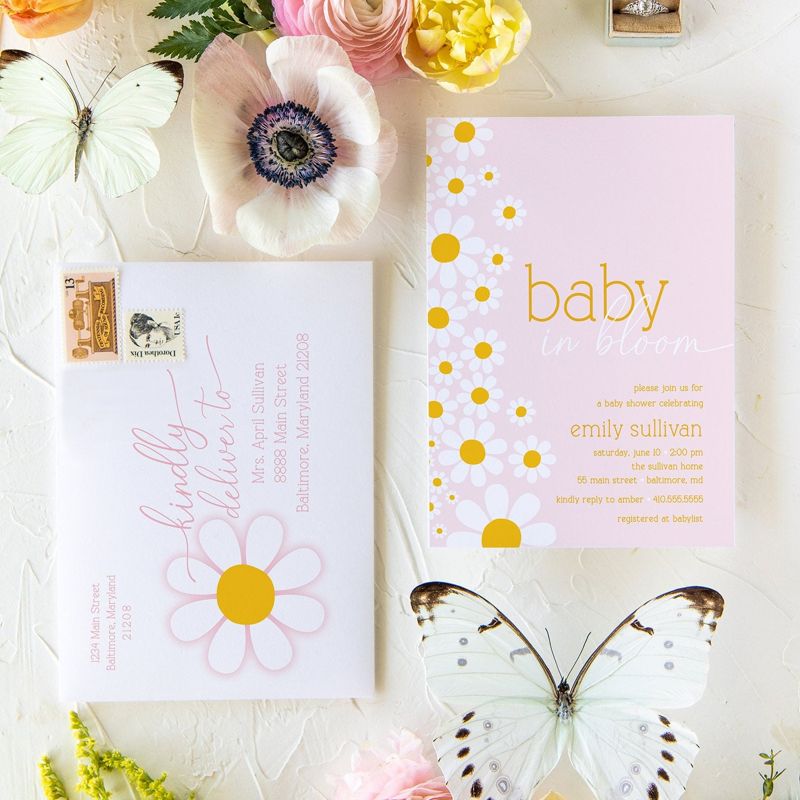 Baby in Bloom Daisy Baby Girl Shower Invitation Girl Baby Sprinkle Summer Flower Party (10 printed invitations, Plain White Envelopes)