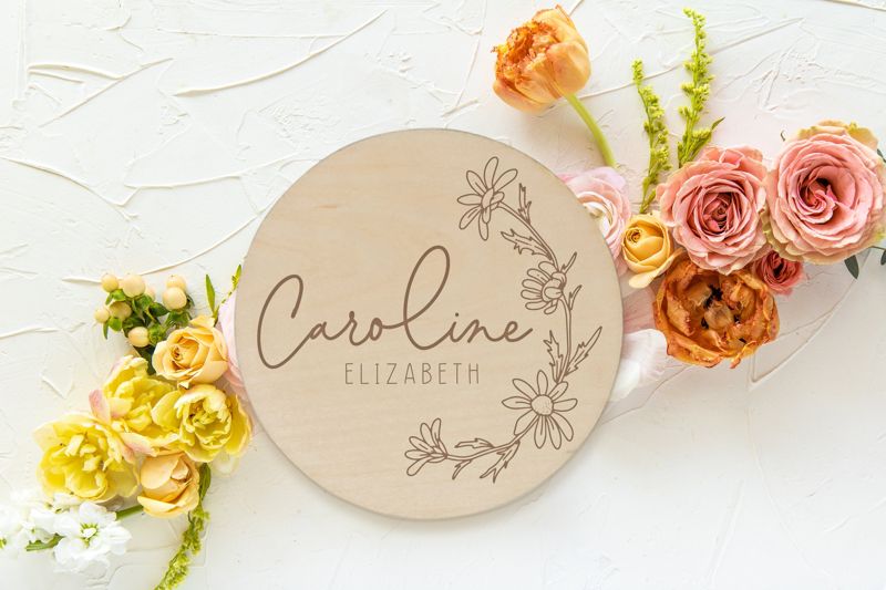 Daisy Wooden Baby Name Announcement Sign | Flower Engraved Baby Name Reveal Plaque | Floral Birth Announcement | Newborn Photo Prop Wood (4")