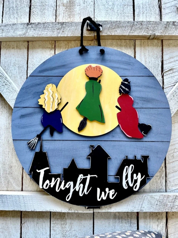 Sip and Paint October Door Hanger (Tonight We Fly 18" | Thursday, Oct 22 Hillsdale Brewing Company)