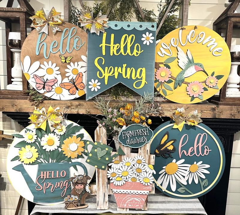 Spring 3 (Highland Cow Shelf sitter )