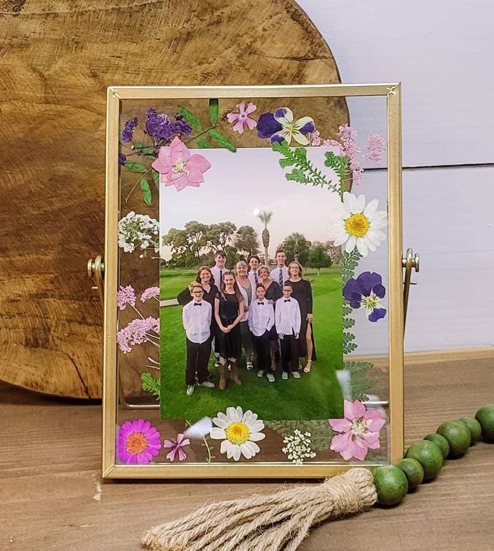 Pressed Dried Flowers in Glass Frame