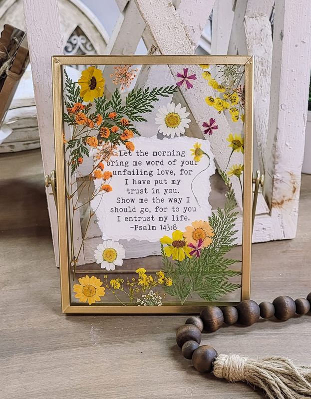 Pressed Dried Flowers in Glass Frame