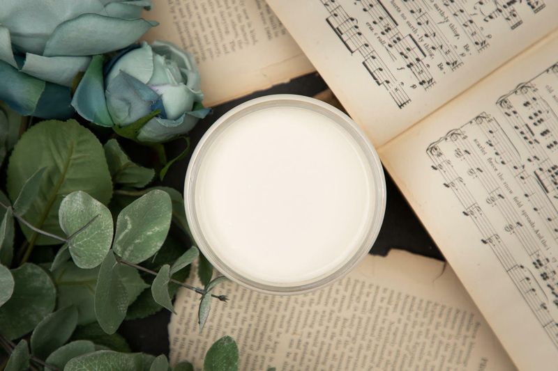 Dixie Belle Buttercream Paint, DIY paint, Mineral Chalk Paint