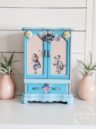 Alice in Wonderland transfer, Rub on transfer, furniture transfer, Belles and Whistles, Dixie Belle Transfers