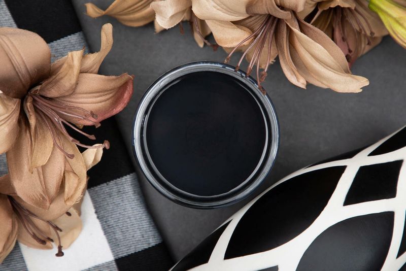 Dixie Belle Caviar Paint, DIY paint, Mineral Chalk Paint